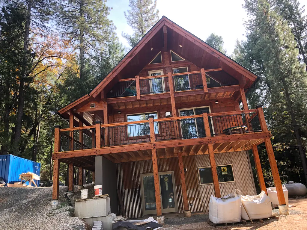 Log home