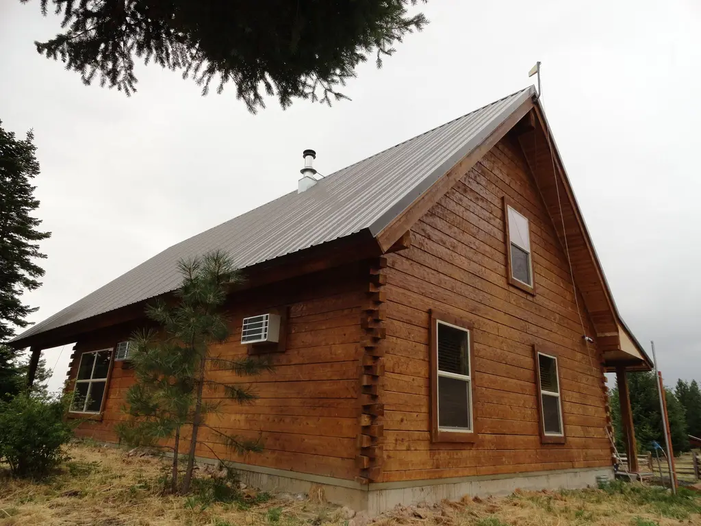 Log home