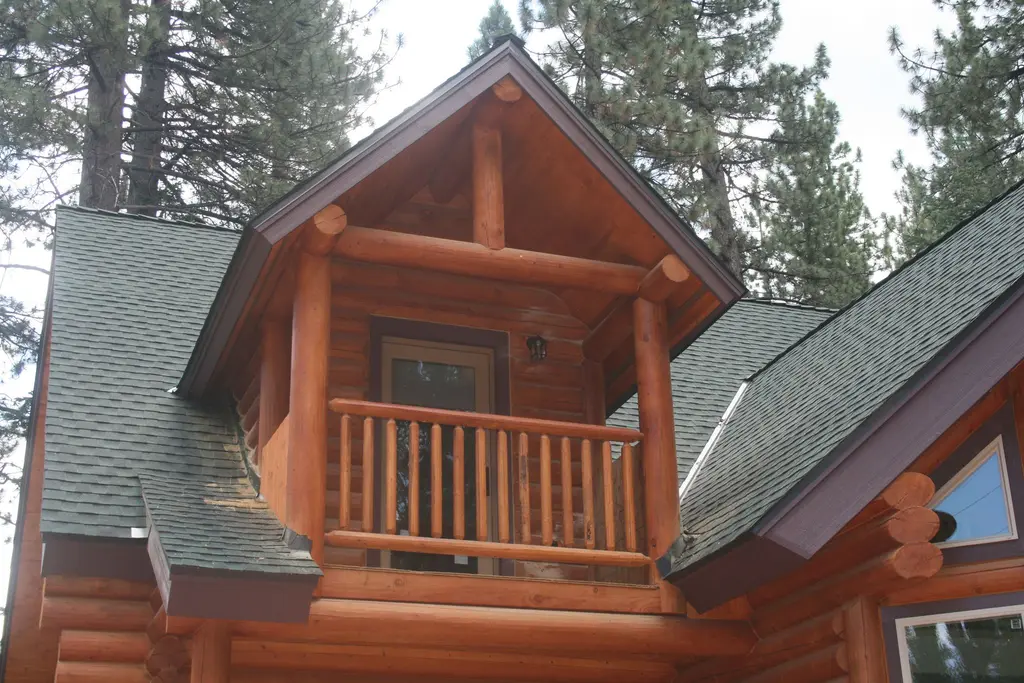 Log home