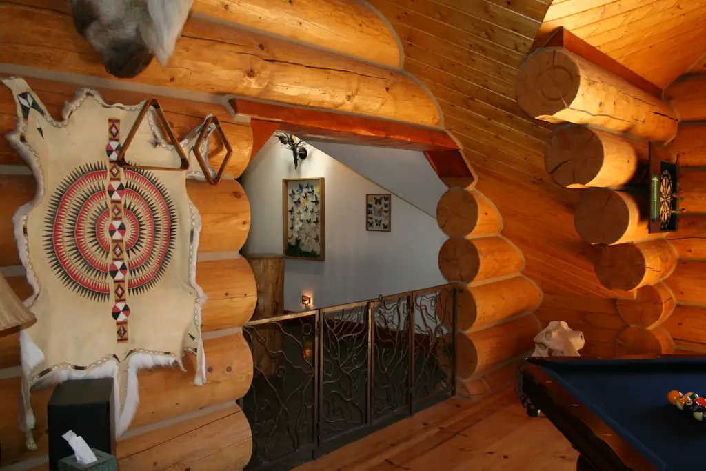 Log home