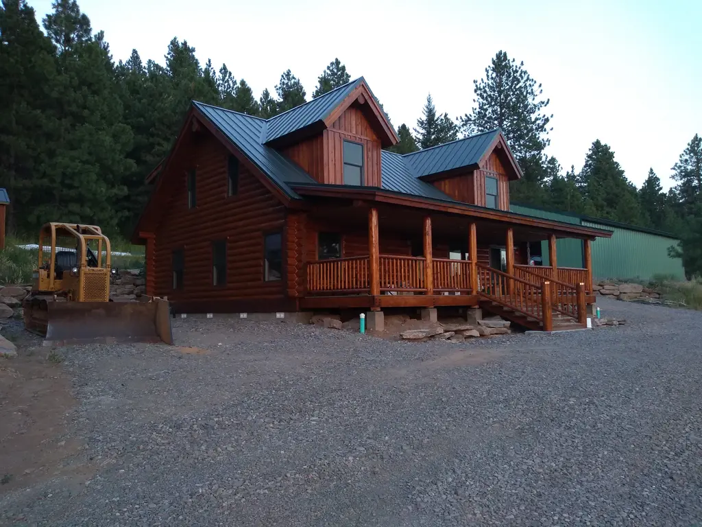 Log home