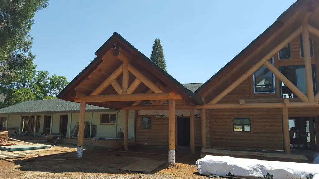 Log home