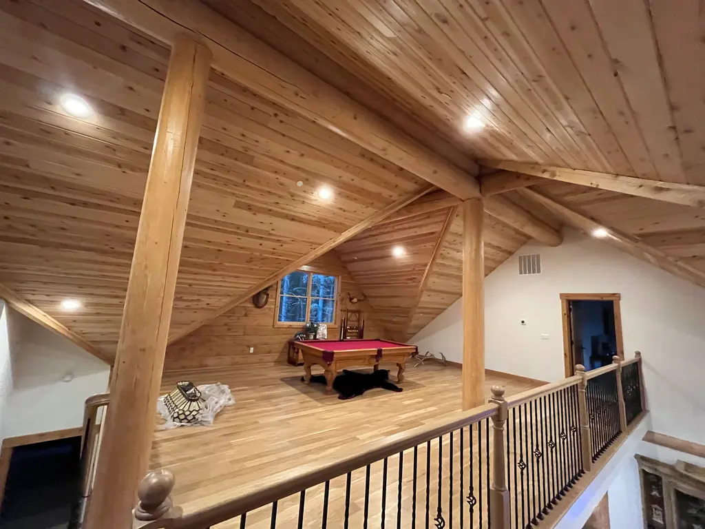 Log home