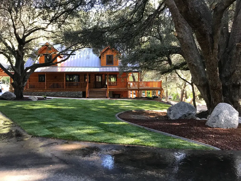 Log home