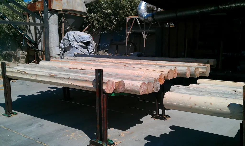 Log home