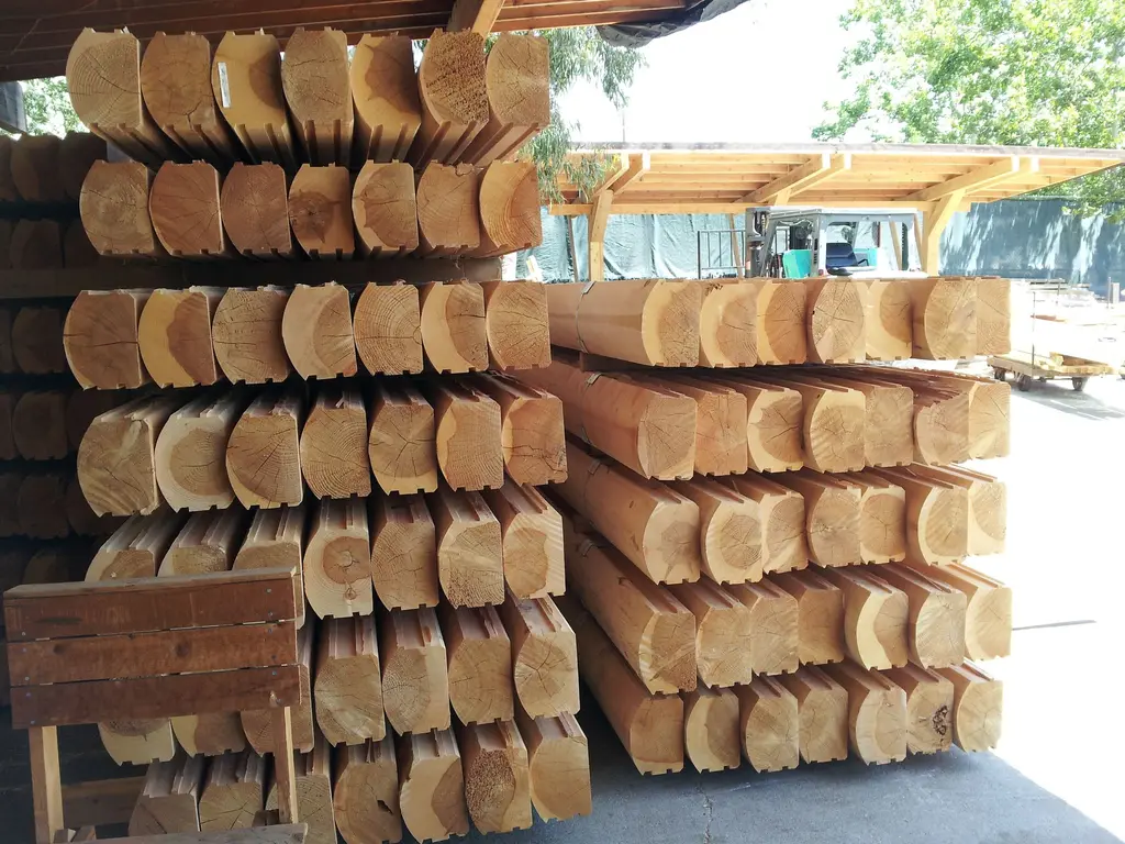 Log home