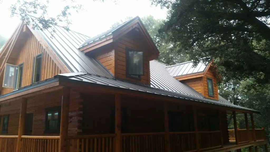 Log home