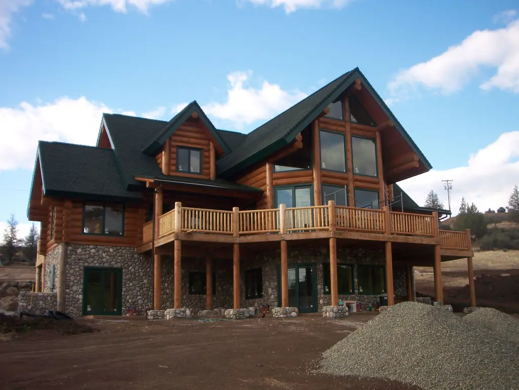 Log home