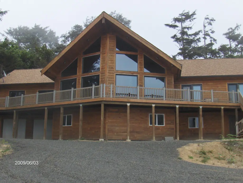 Log home