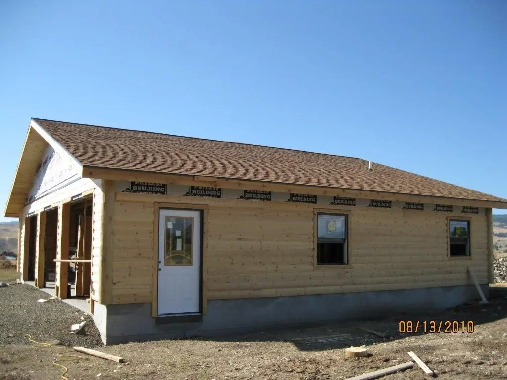 Log home