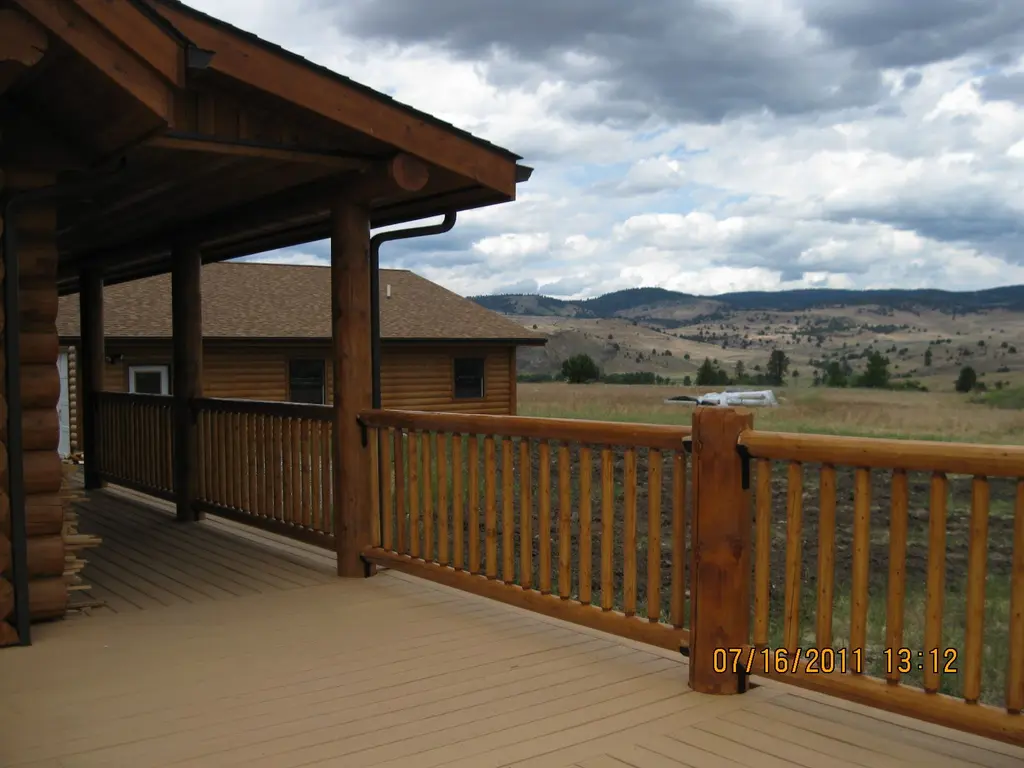 Log home