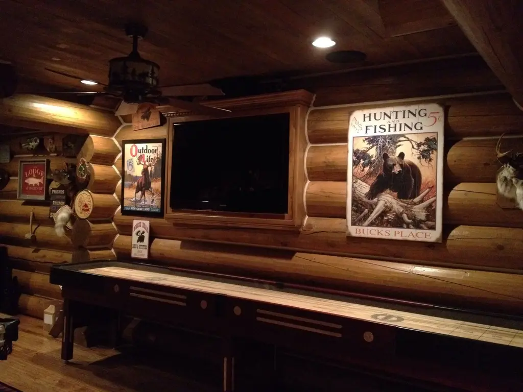 Log home