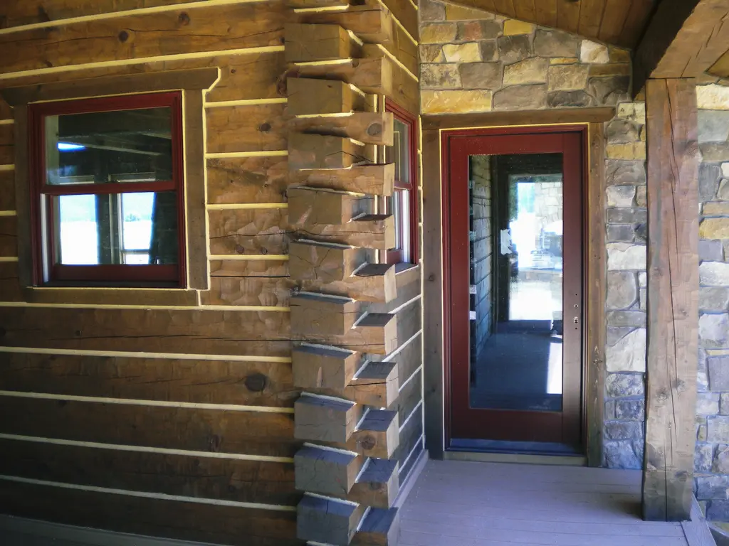 Log home