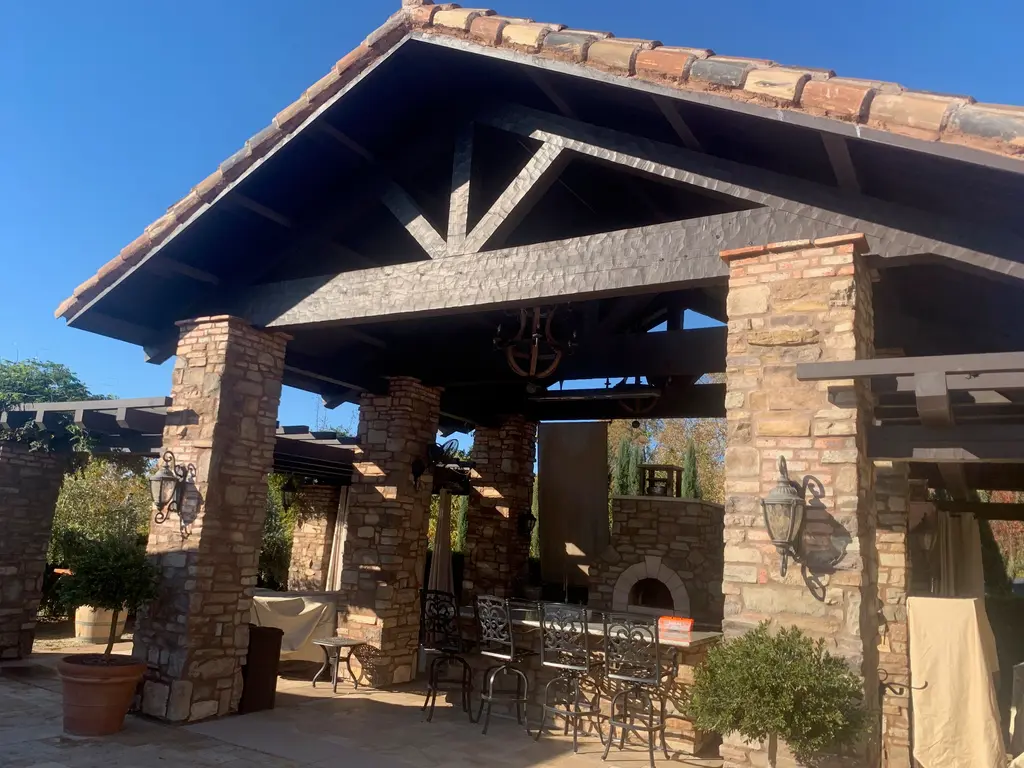 Log home