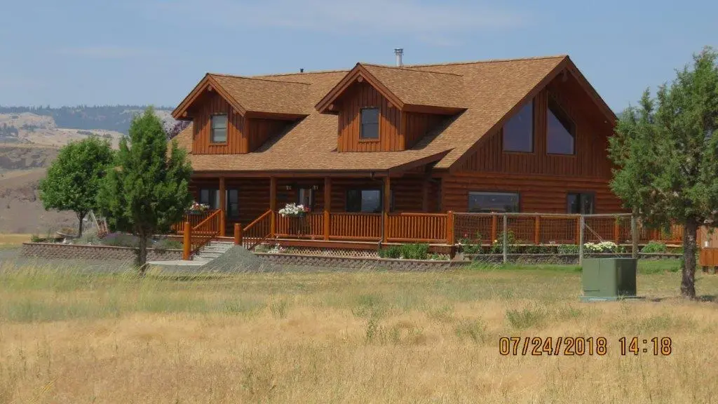 Log home