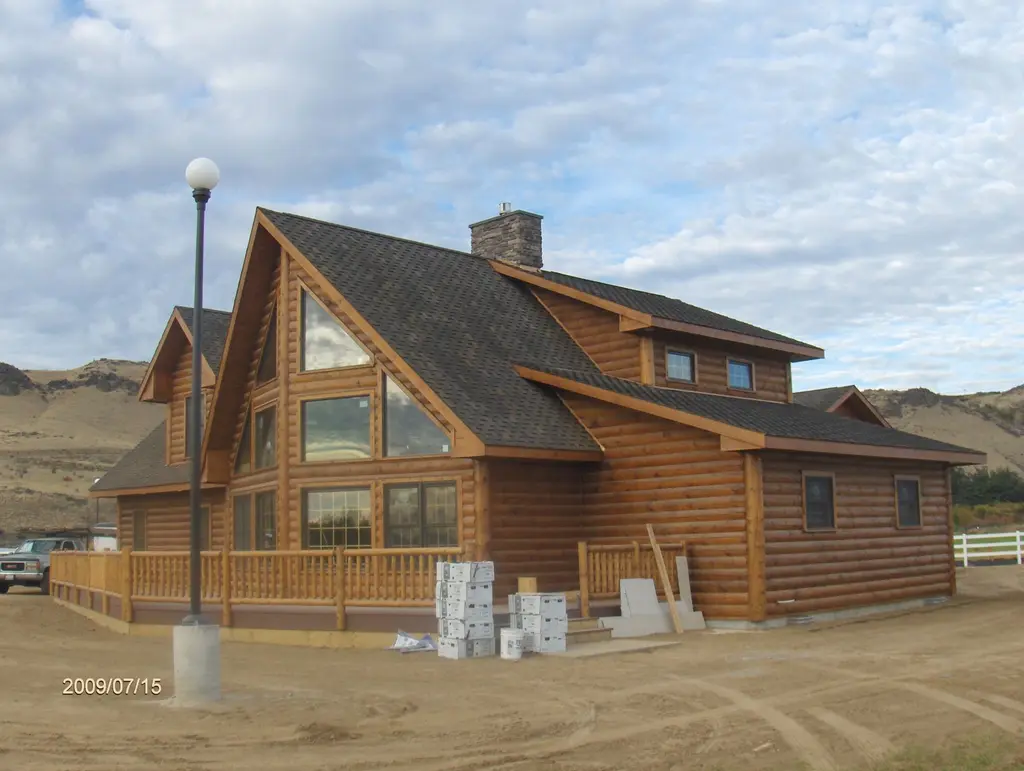 Log home