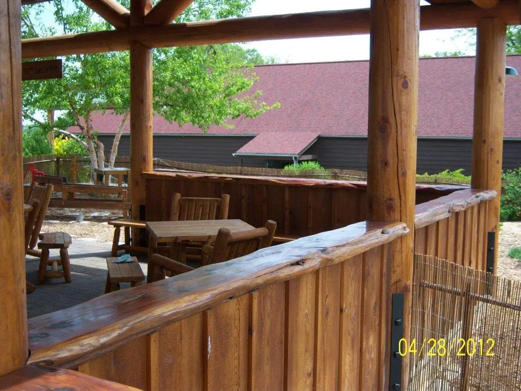 Log home