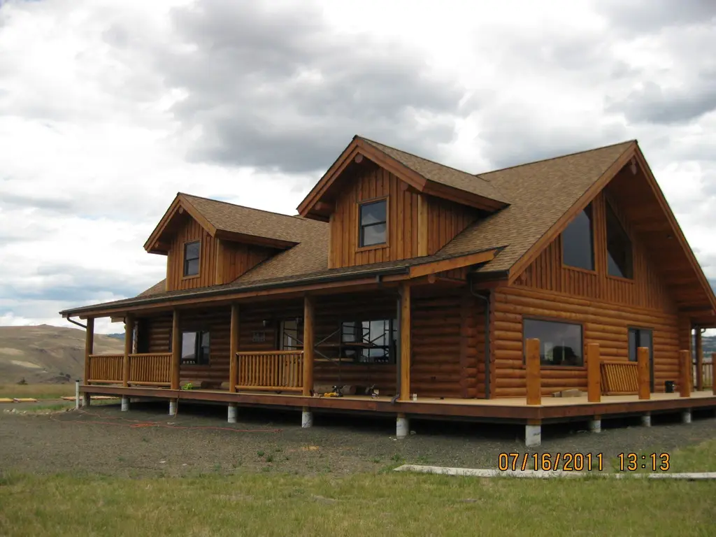 Log home