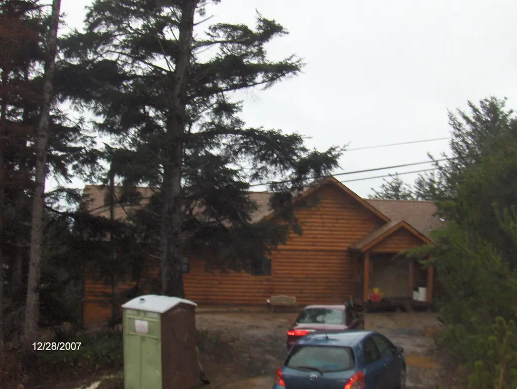 Log home