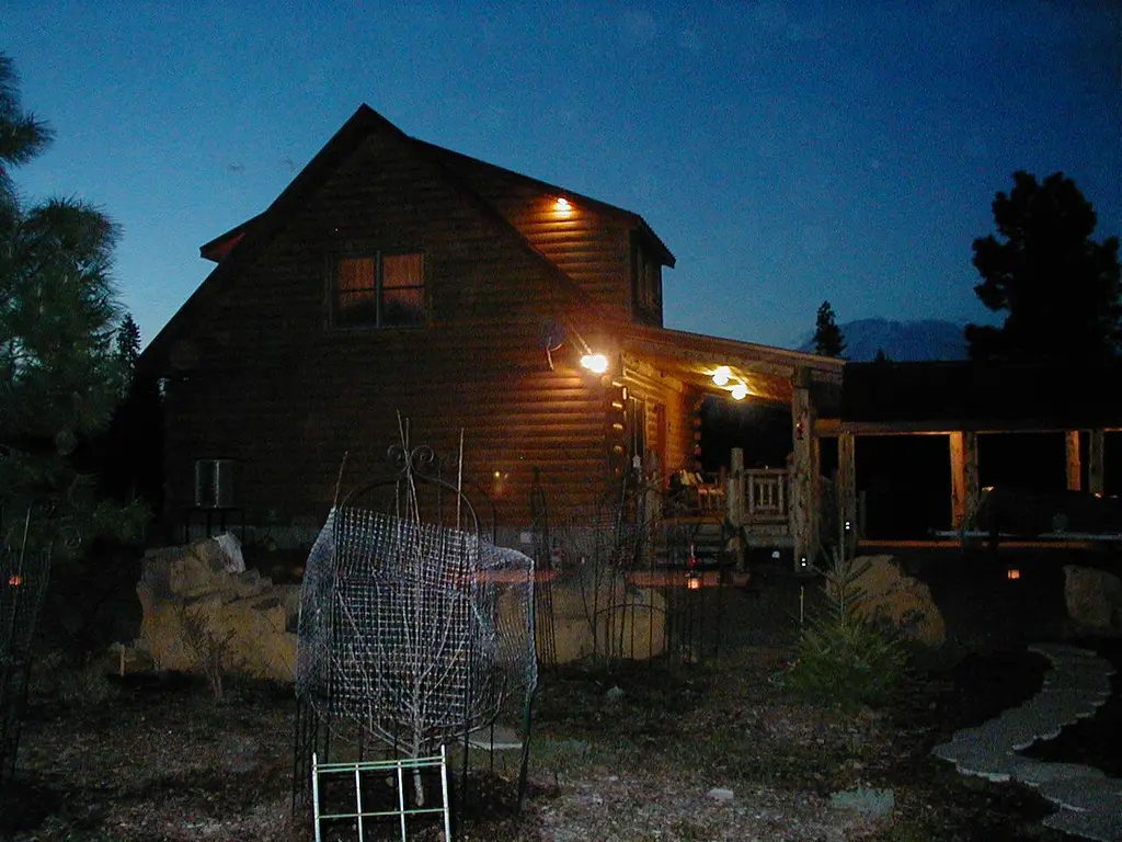 Log home