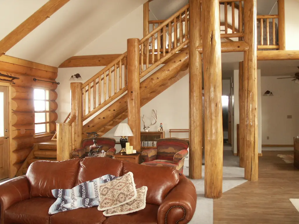 Log home