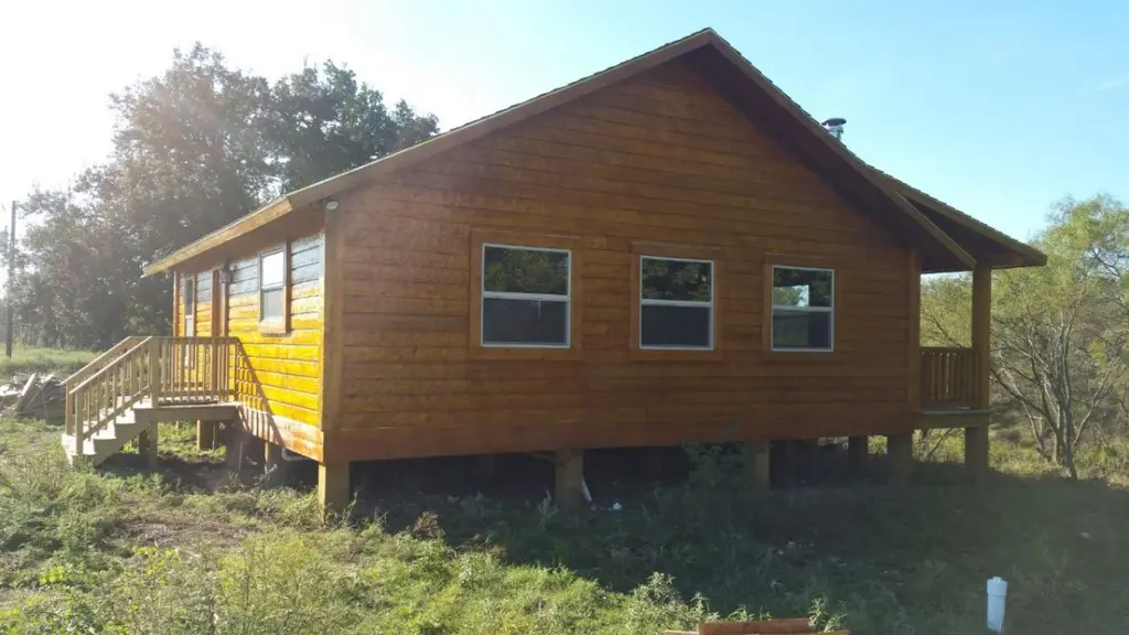 Log home