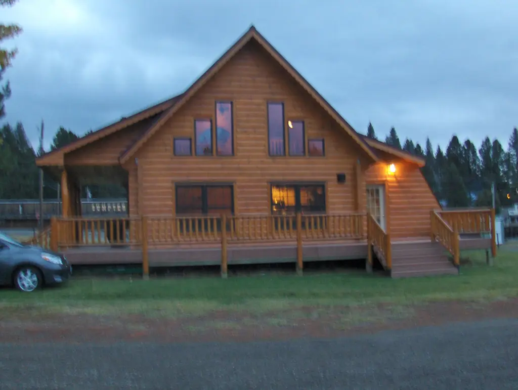 Log home