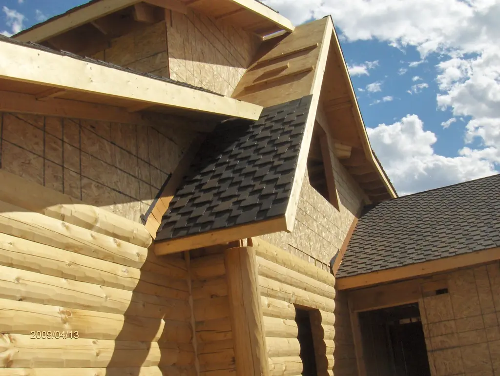 Log home