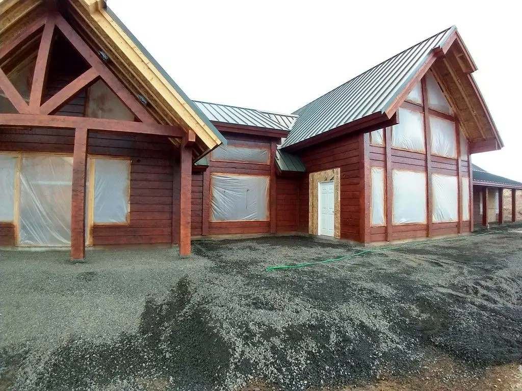 Log home