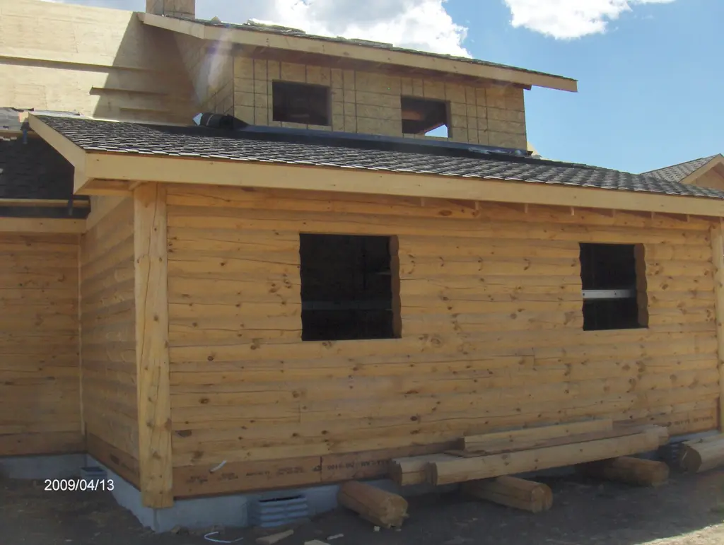 Log home