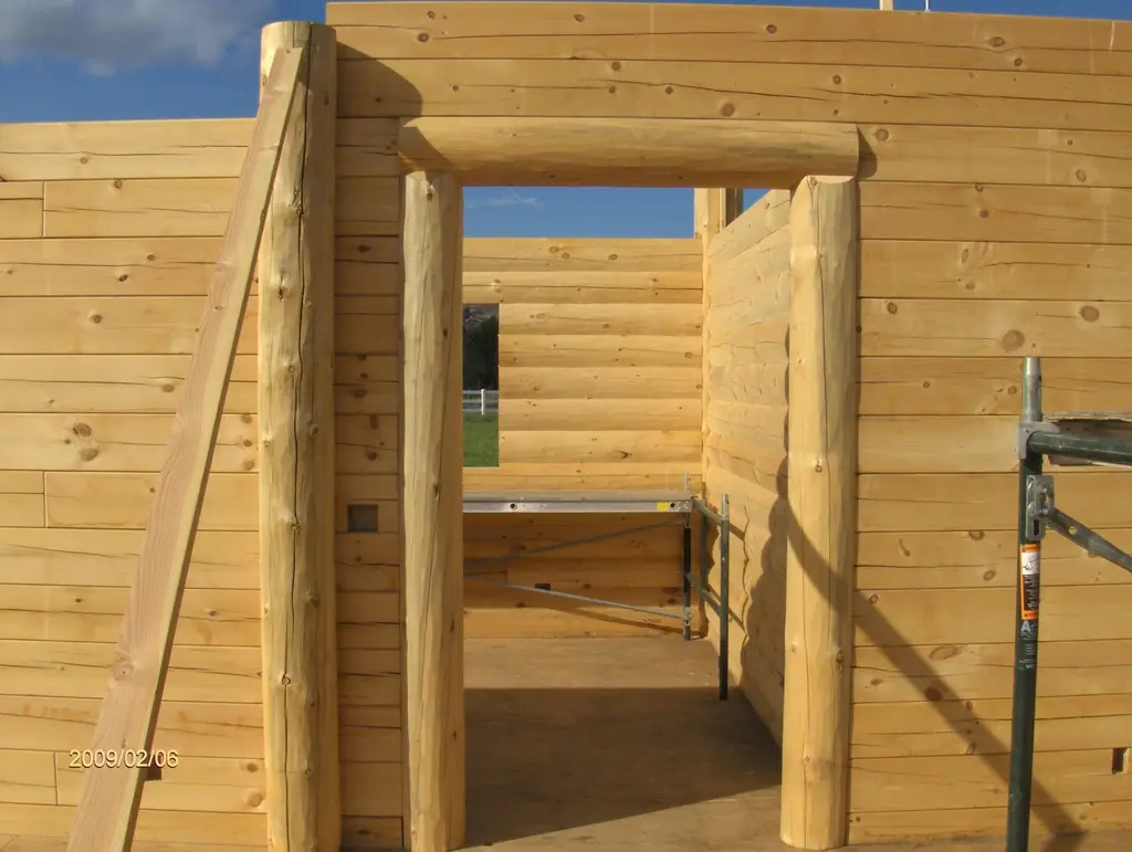 Log home