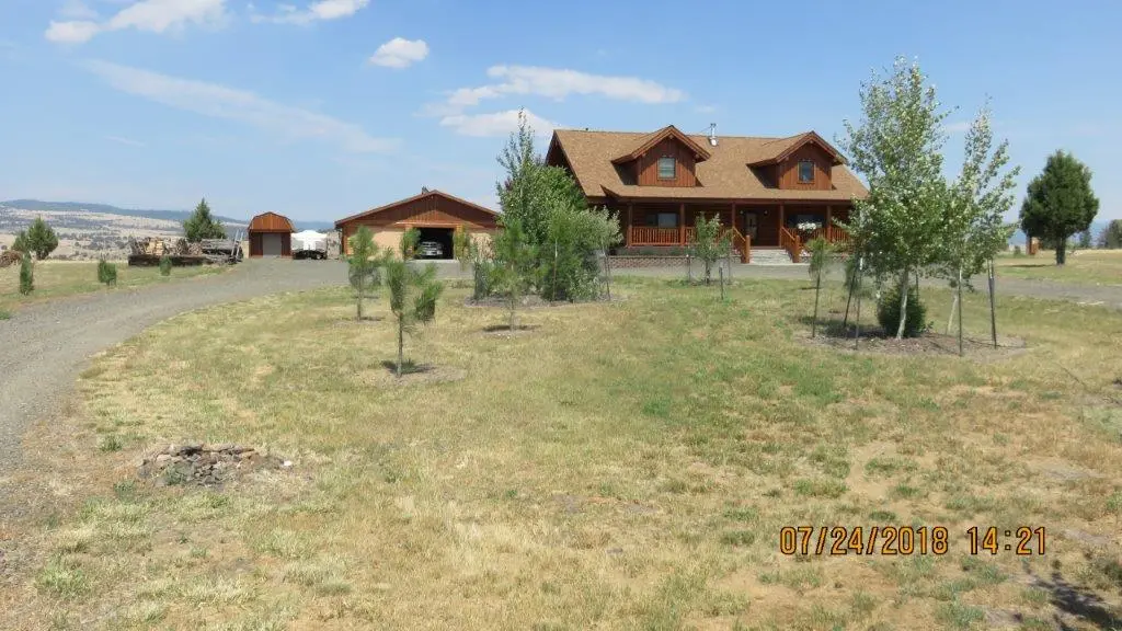 Log home