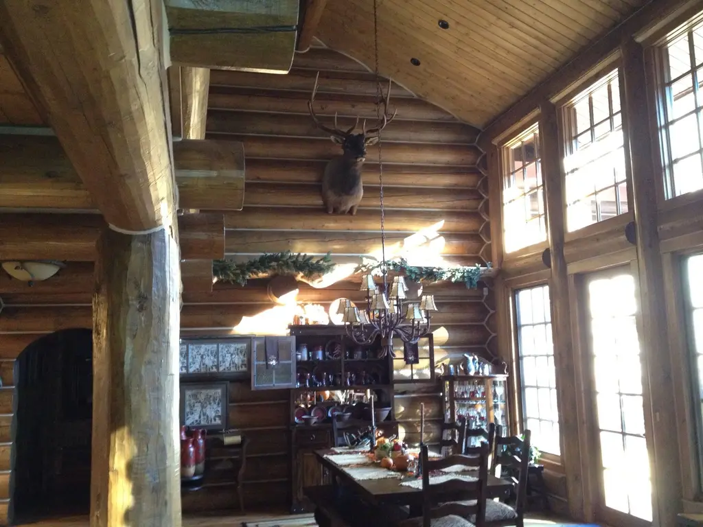 Log home