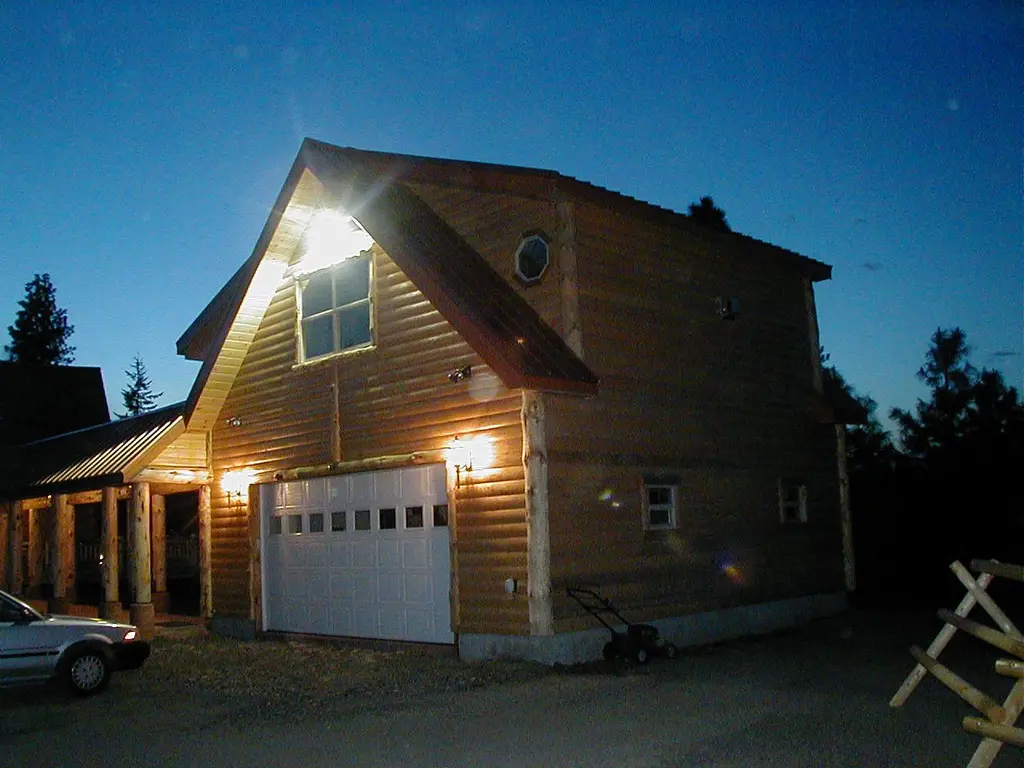 Log home