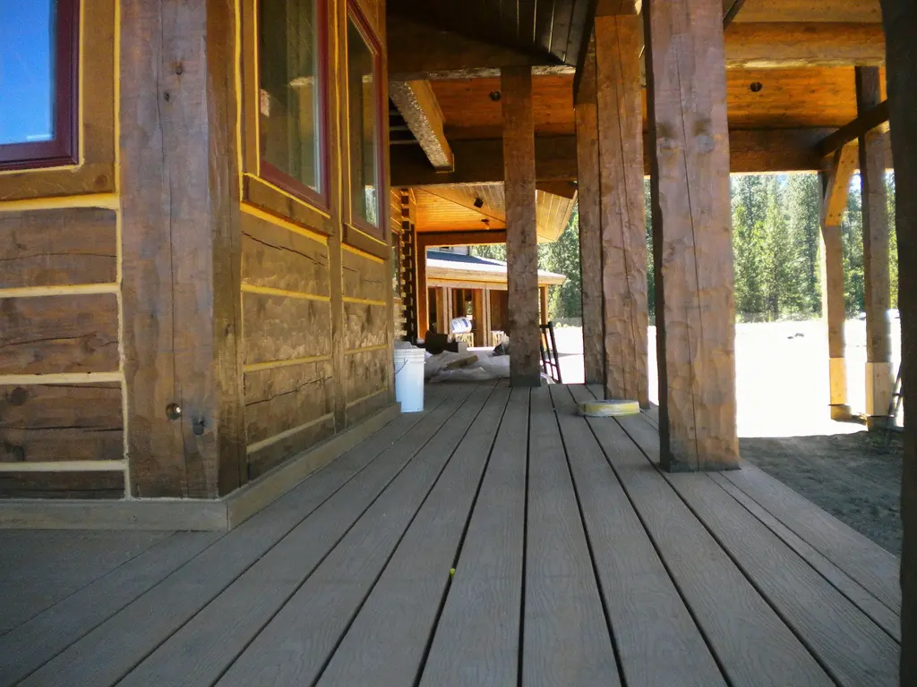 Log home