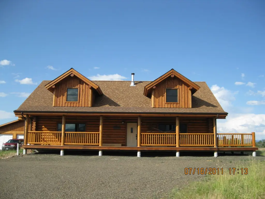 Log home