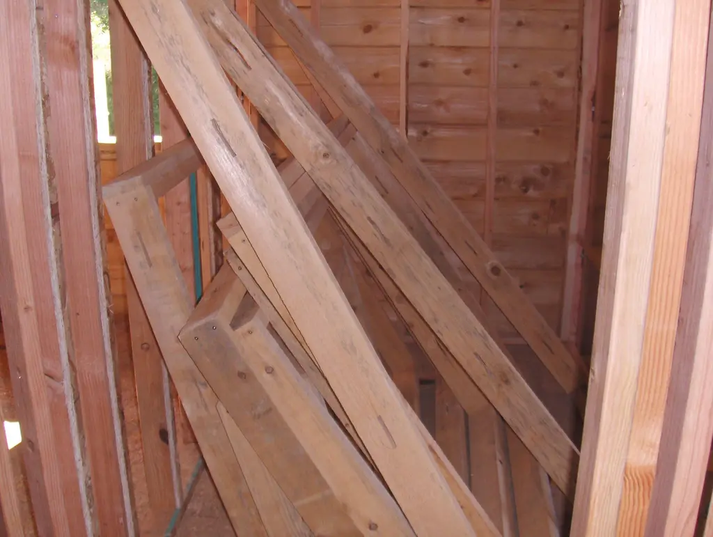 Log home