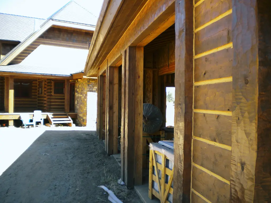 Log home