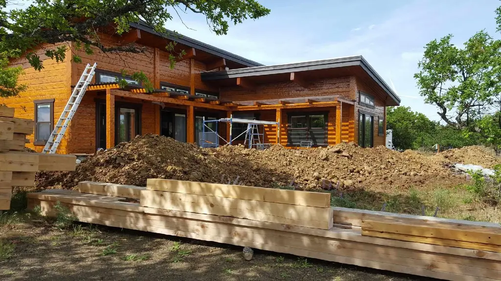 Log home
