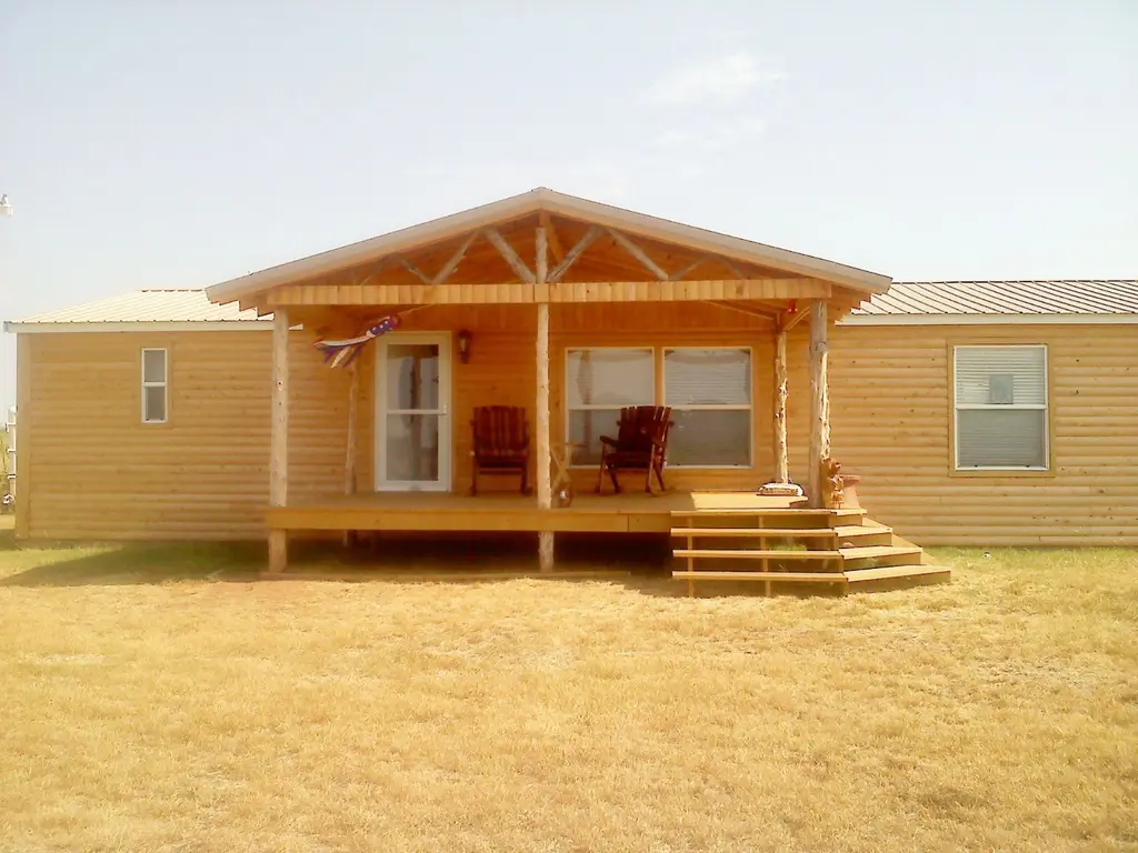 Log home