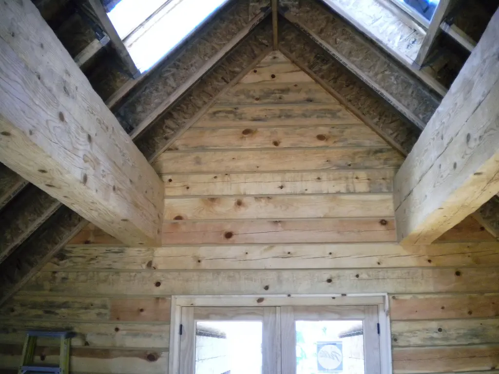 Log home