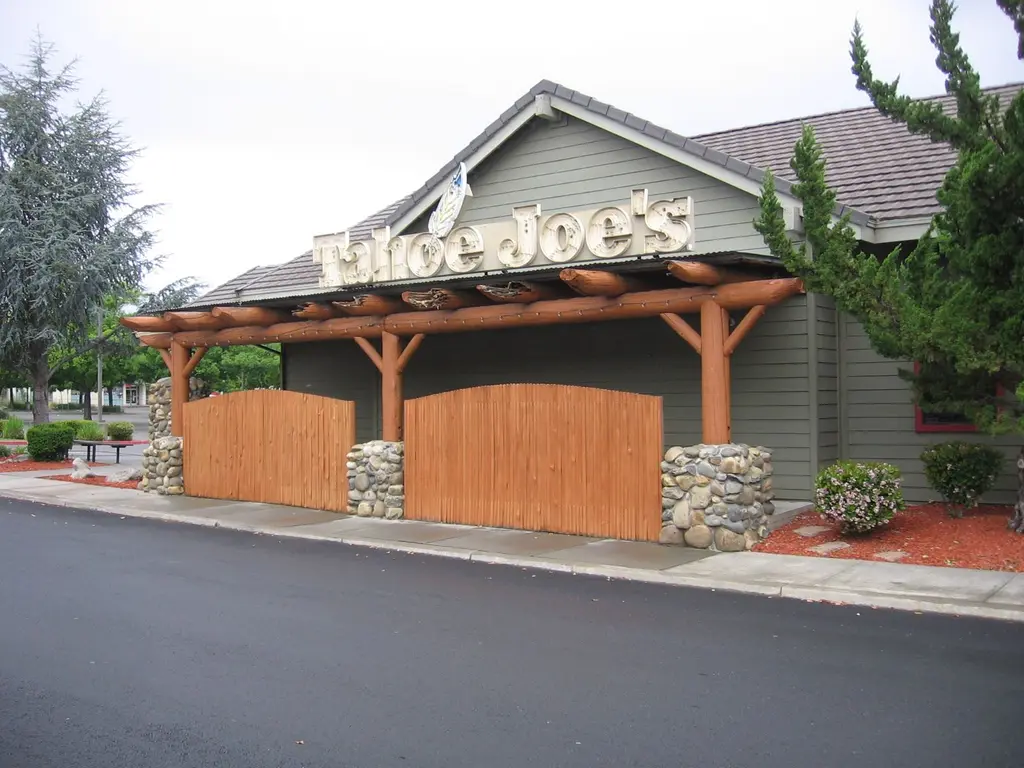 Log home