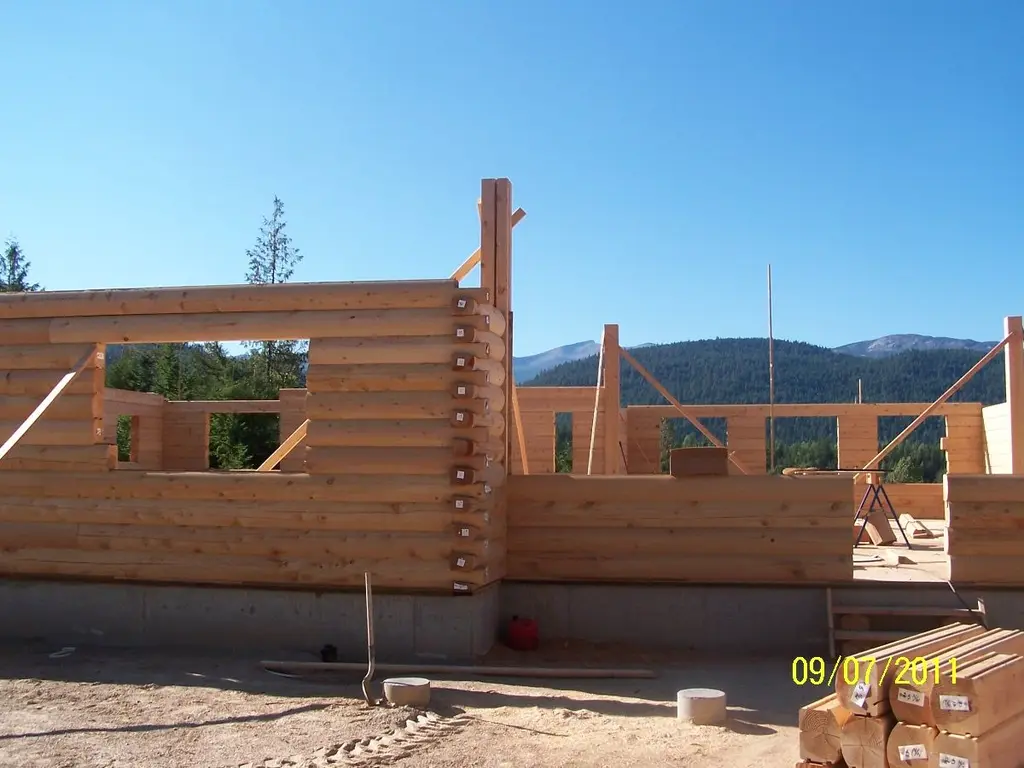 Log home