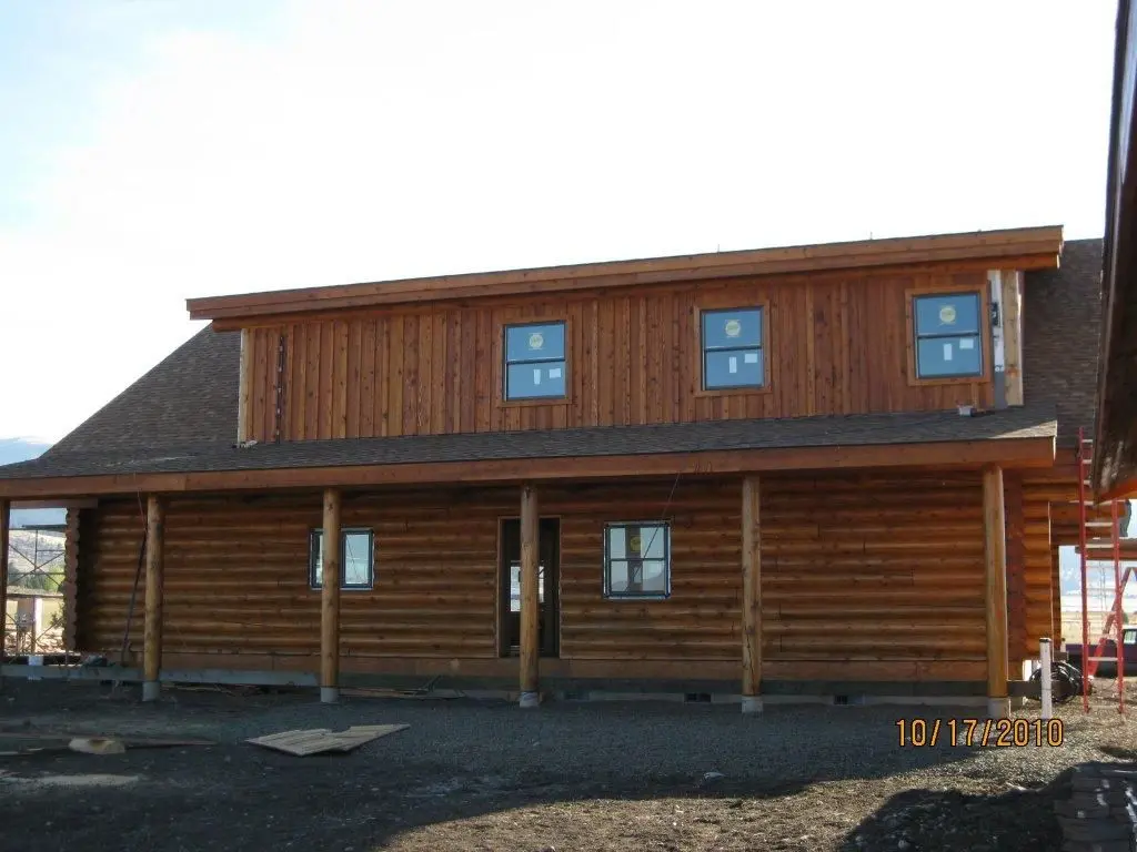 Log home