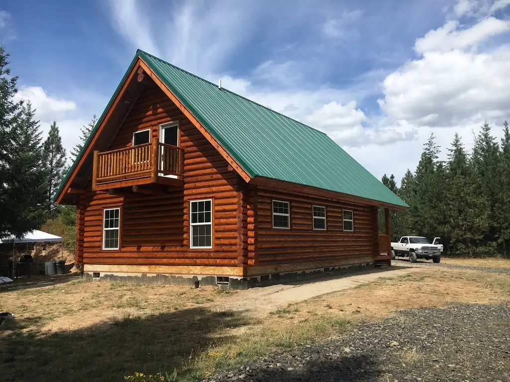 Log home
