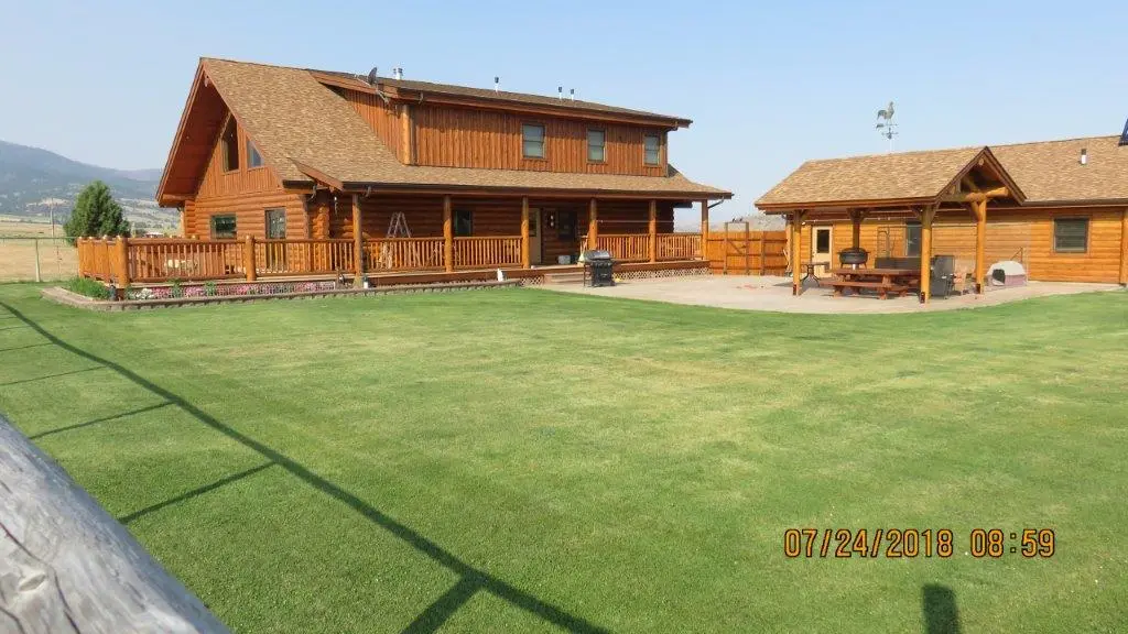 Log home