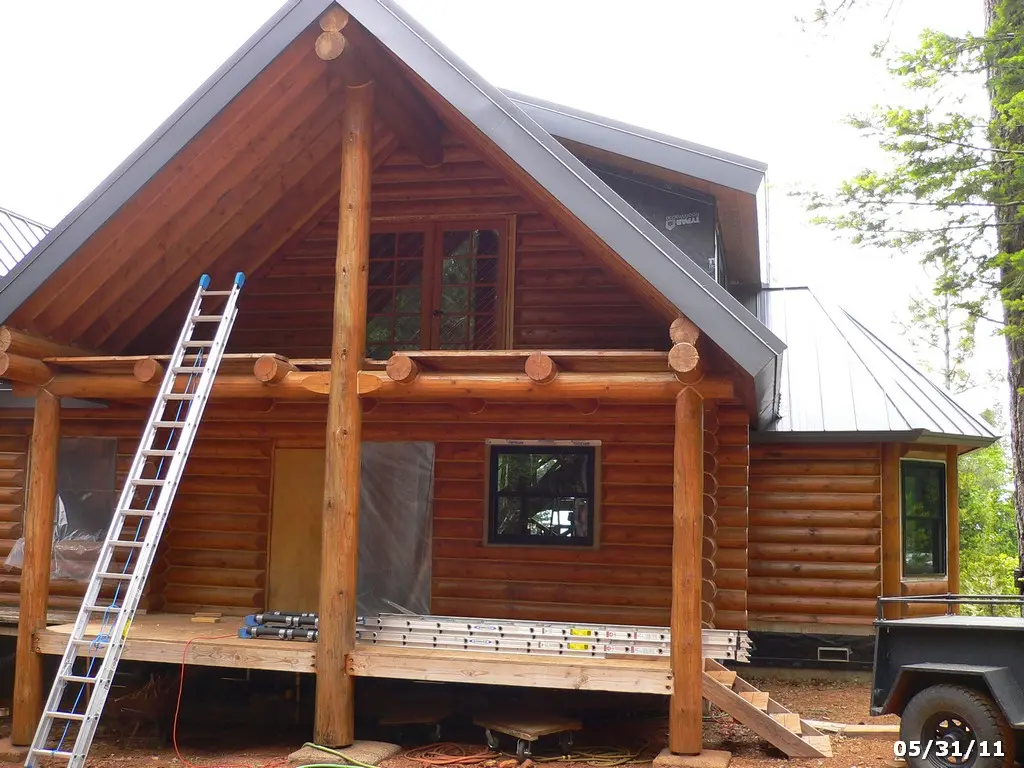 Log home