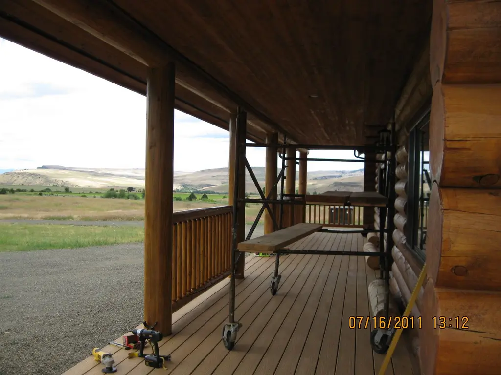 Log home