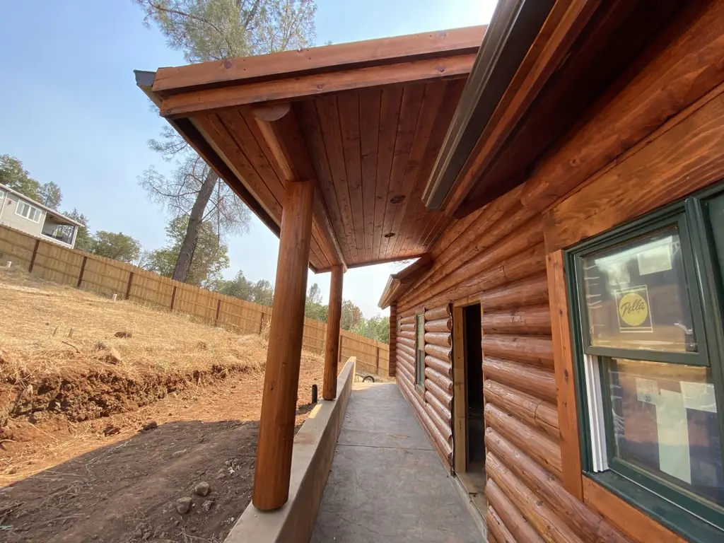 Log home
