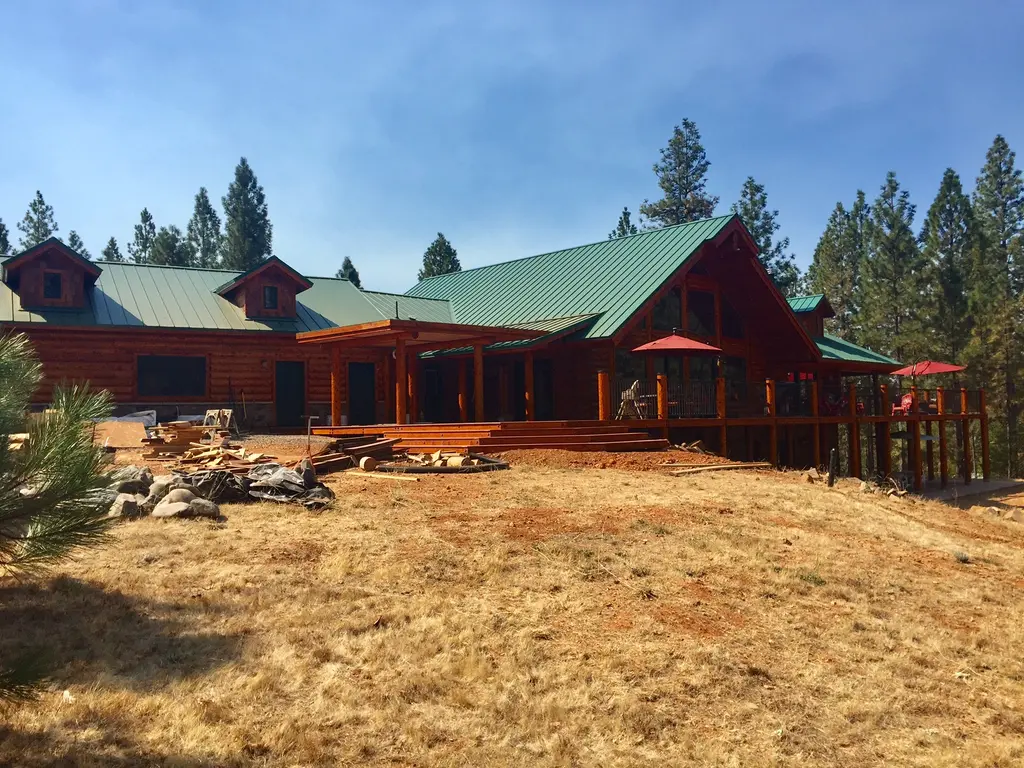 Log home